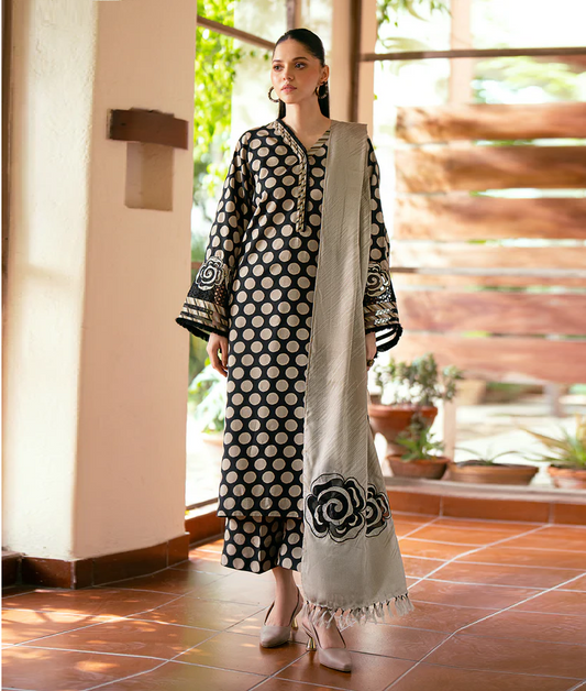 Baroque Embroidered Lawn collection Unstithced 3 Pc UF-763